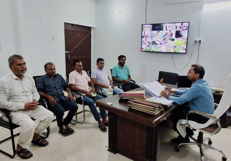 आयुष्मान कार्ड निर्माण को लेकर नपं की हुई बैठक
