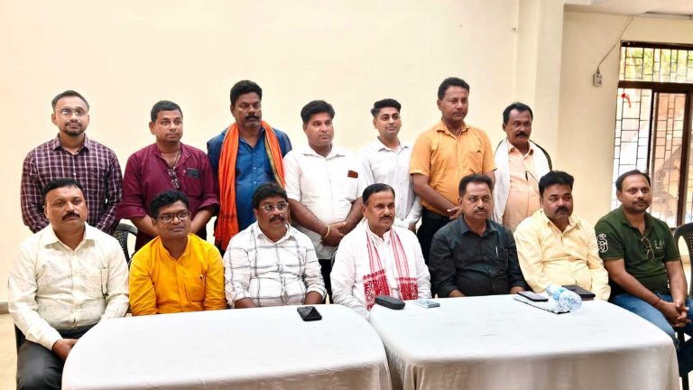 East Singhbhum News : बांग्लादेशी घुसपैठियों की पहचान के लिए एसआइटी गठित हो : डॉ गोस्वामी