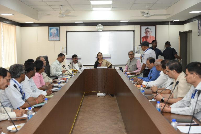 Ranchi News : बीएयू आंतरिक स्रोत से राजस्व बढ़ाये व आत्मनिर्भर बने : कृषि मंत्री