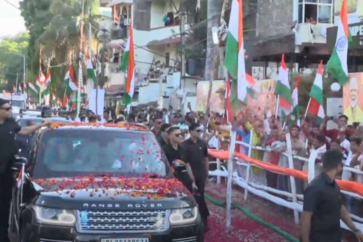 patna pm modi roadshow| PM Modi's road show in Patna, thousands of people gathered on the streets