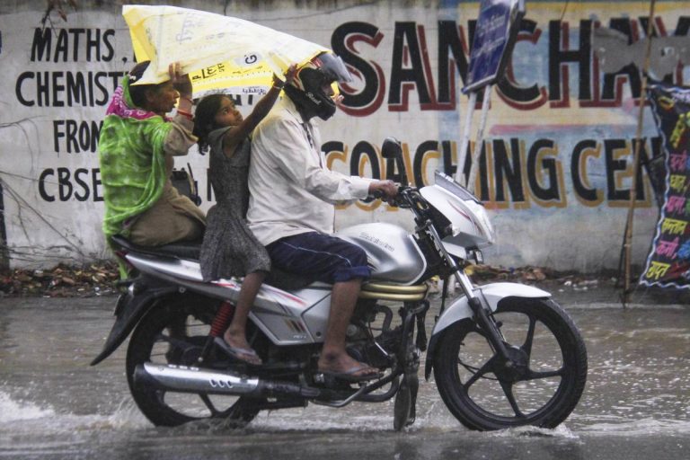 Rain Alert : राजस्थान में अगले कुछ दिन चलेगी आंधी, मौसम विभाग का आया अलर्ट