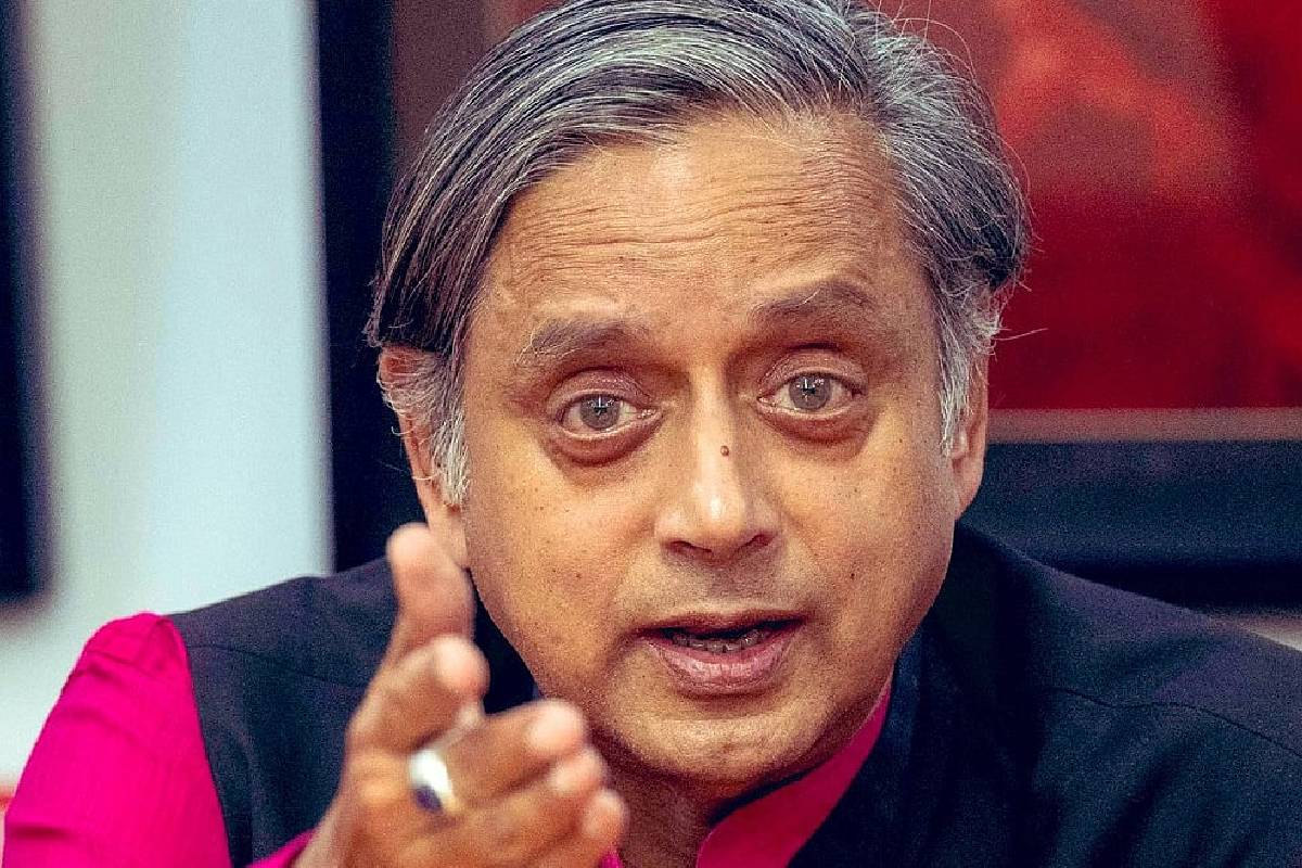 shashi Tharoor
