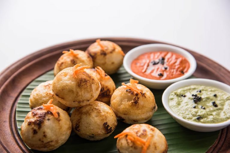 Capsicum Appam: झटपट नाश्ते के लिए अब नहीं होना होगा परेशान, कुछ यूं तैयार करें शिमला मिर्च अप्पम 