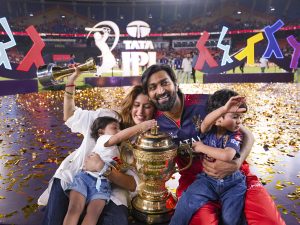 IPL 2025 Final: RCB vs PBKS Krunal Pandya with Family.