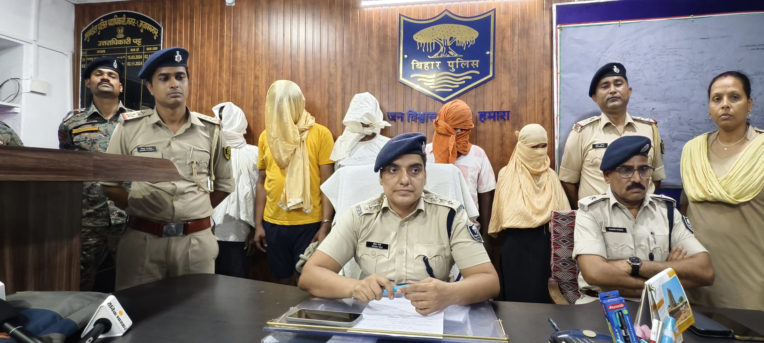 पुलिस की गिरफ्त में आरोपी