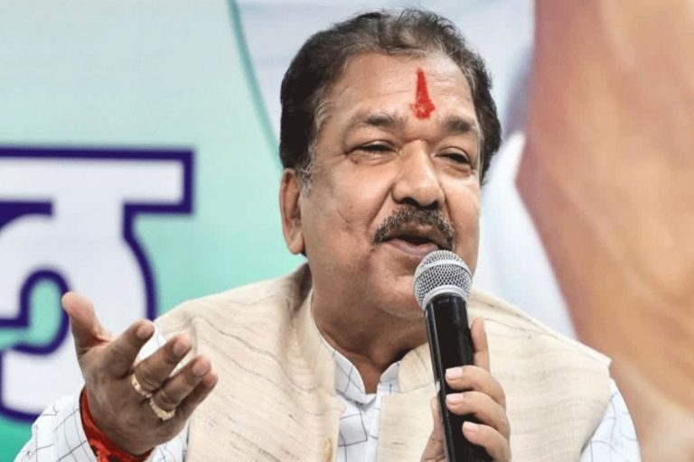 Bihar Politics: “15 साल शासन कर रहे थे तब लाठी बांट रहे थे…”, दिलीप जायसवाल का RJD पर जोरदार प्रहार 