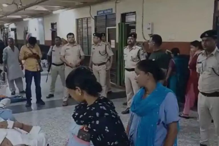 Bihar Encounter: बिहार में ताबड़तोड़ एनकाउंटर जारी, मुजफ्फरपुर में पुलिस ने दो लुटेरों को गोली मारकर गिराया