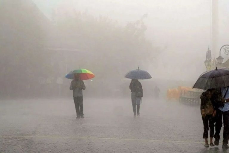 Bihar Rain Alert: अगले तीन घंटे में 8 जिलों में भयंकर बारिश की चेतावनी, IMD ने जारी किया अलर्ट