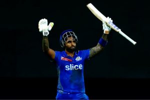 IPL 2025 MI vs PBKS Suryakumar Yadav Eyes on AB De Villiers Record.