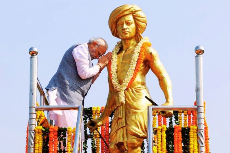 बिरसा मुंडा को पीएम मोदी ने दी श्रद्धांजलि, कहा- बिरसा के बलिदान और समर्पण देश को प्रेरित करते रहेंगे
