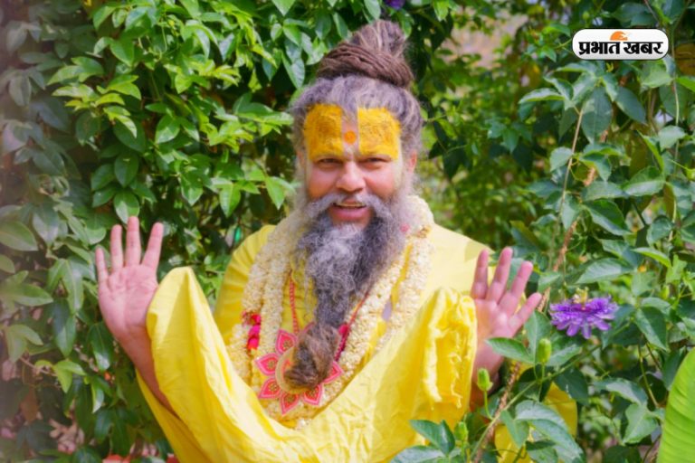 Premanand Ji Maharaj Tips : प्रेमानंद जी महाराज ने बताए जीवन में आने वाले दुखों को कैसे दूर करें