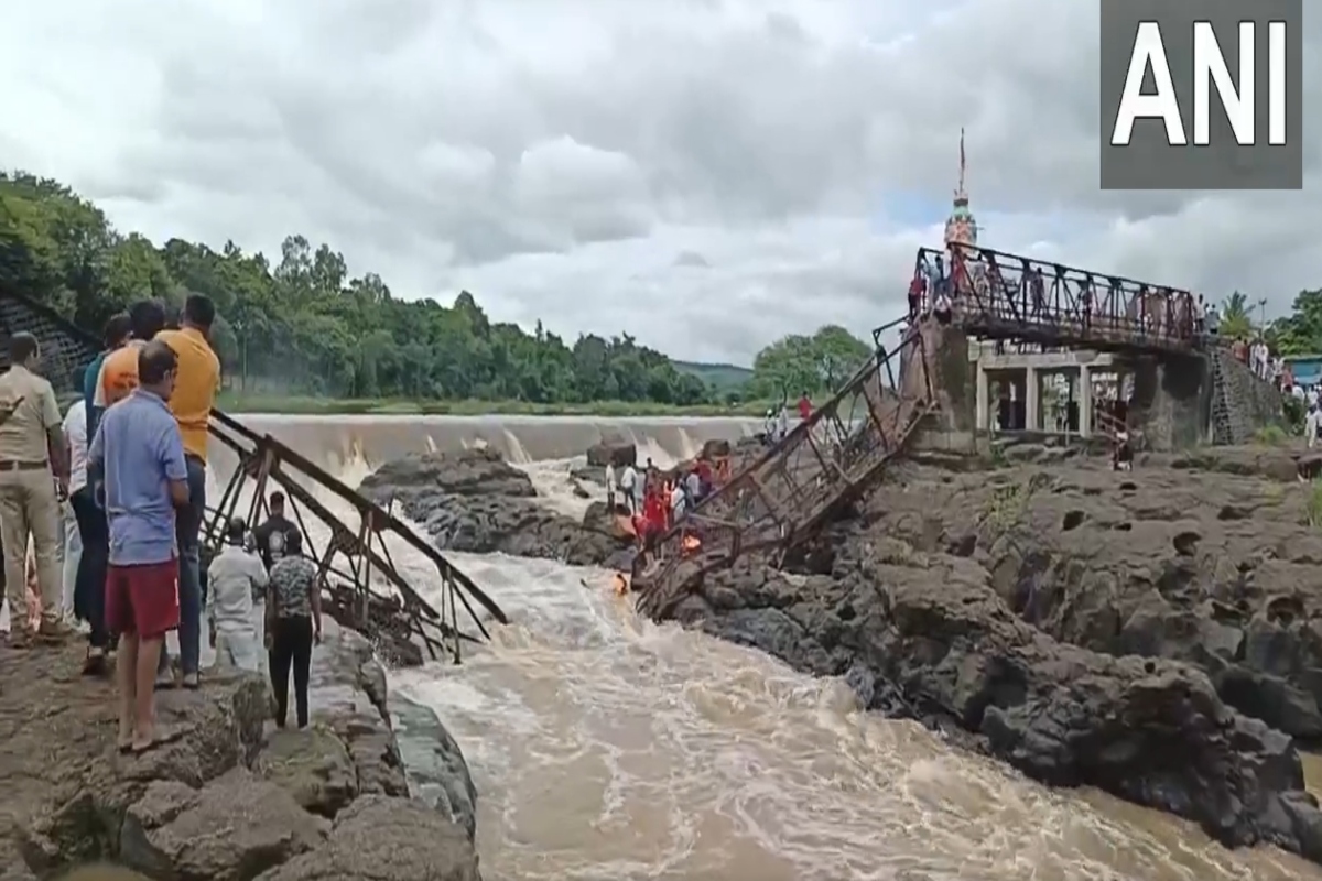 Pune Bridge Collapses