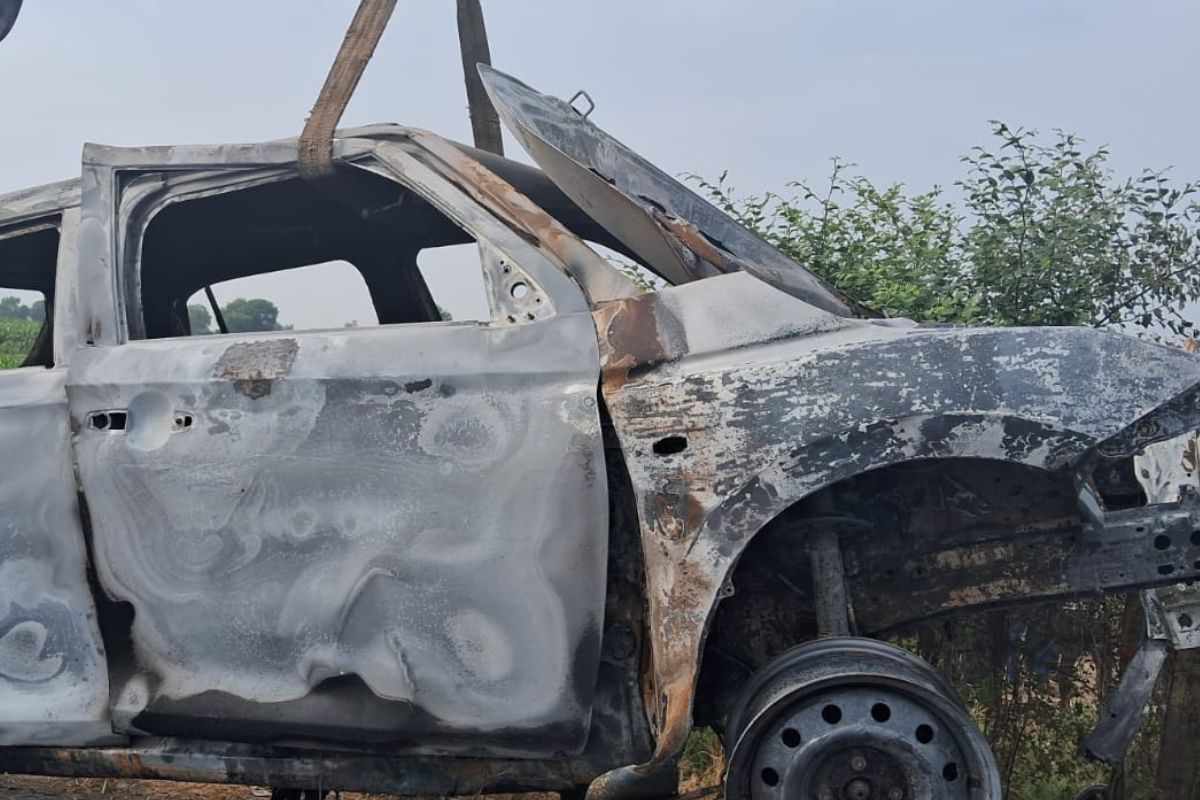 Uttar Pradesh News 5 family member dead after car accident