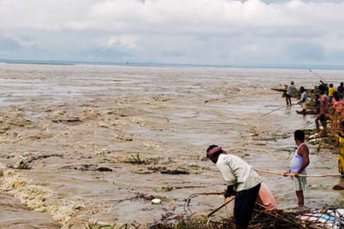 Before possible flood, big preparations made on Gandak river