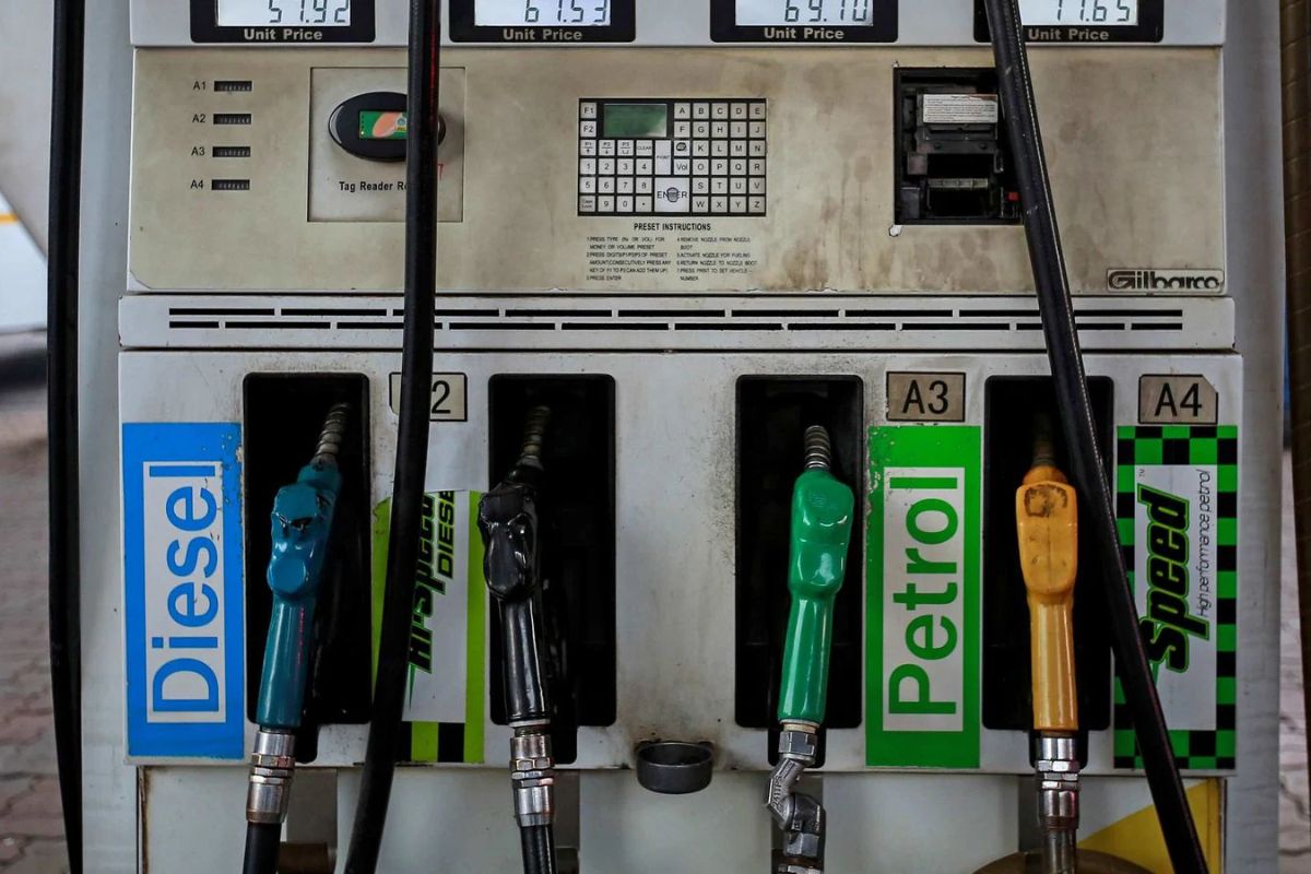 What are the prices of petrol and diesel in different districts of Bihar?