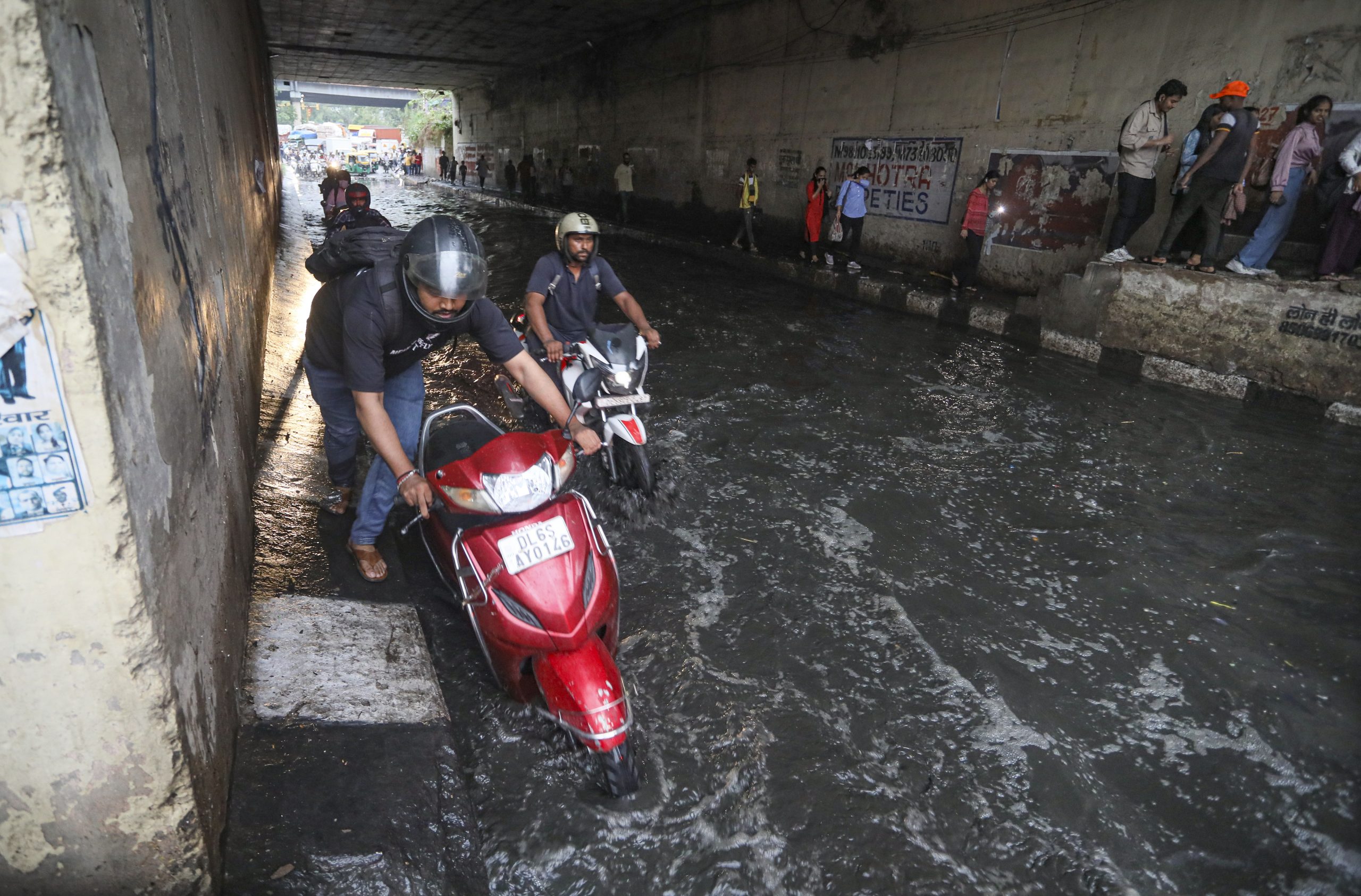 Very Heavy Rain Warning