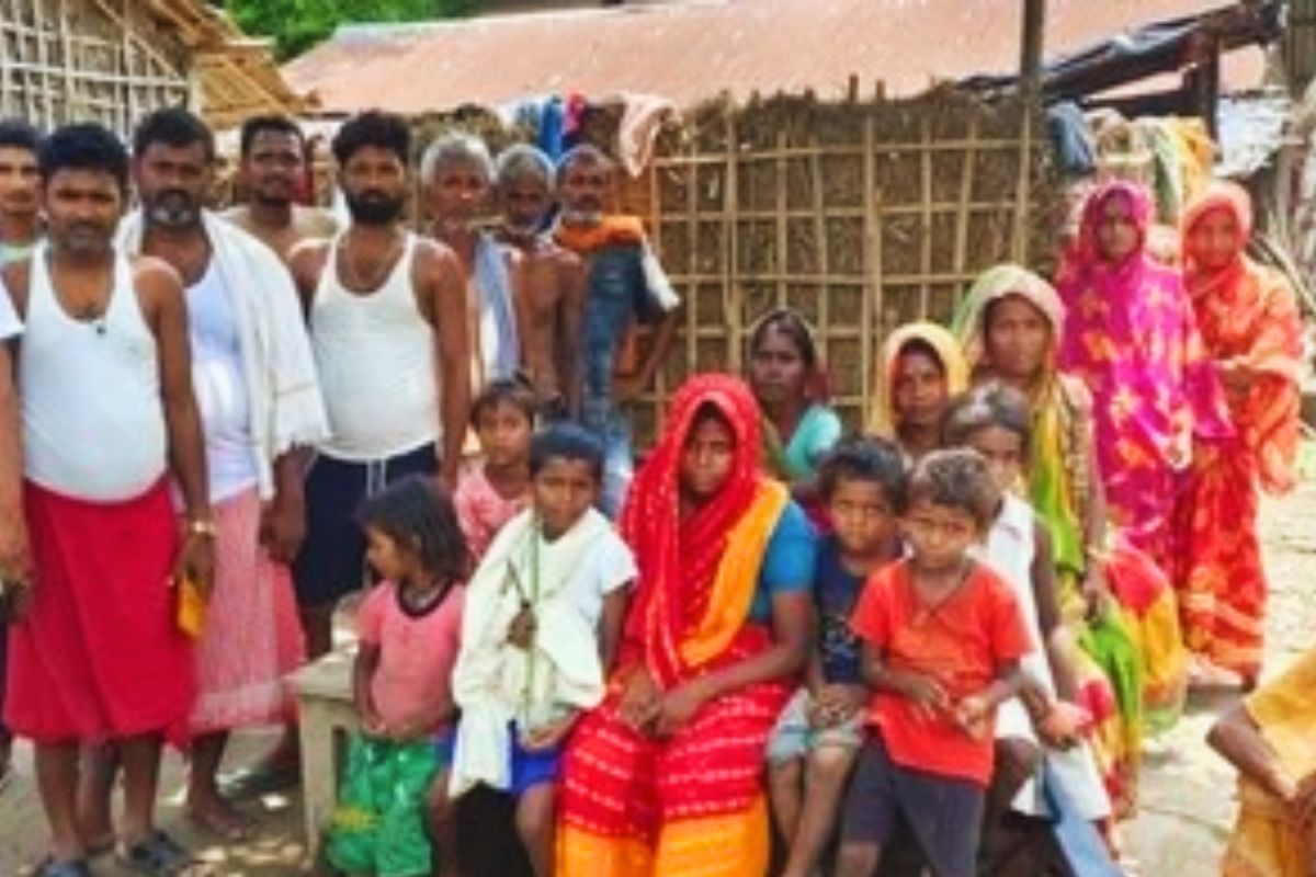 araria news| Pawan who went to Ghaziabad to earn money to repay his debt was murdered