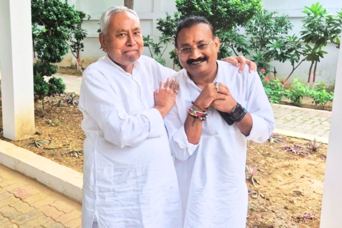 ashok chaudhary| Bihar minister Ashok Chaudhary became a professor at the age of 58, will now teach political science in college