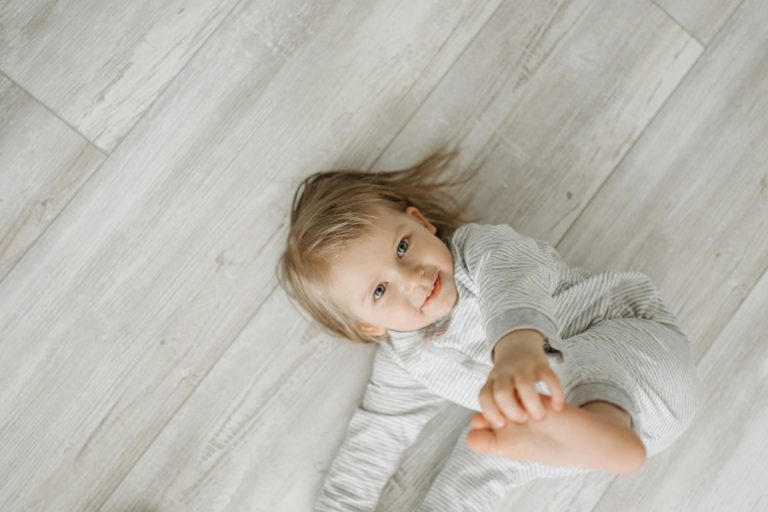 Unique Modern Baby Name: सबसे  स्टाइलिस्ट और अलग मॉडर्न बेबी नेम्स जो आएंगे सबको पसंद