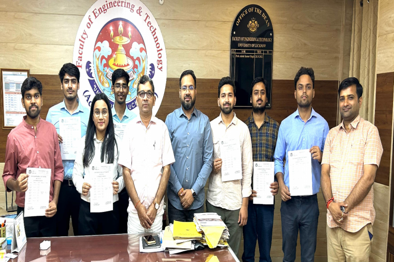 “क्या आपने लखनऊ विश्वविद्यालय के इन 7 छात्रों की सफलता की कहानी सुनी? HCL टेक ने दिया बड़ा ऑफर!”