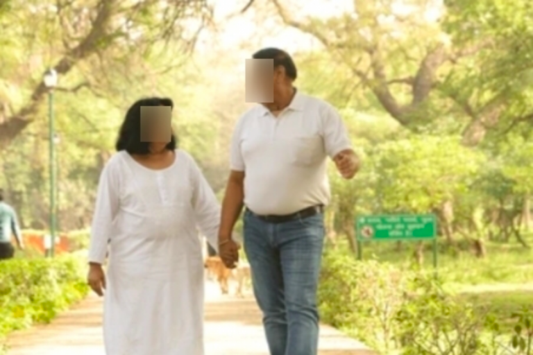 नारी की पीड़ा और रिश्तों का पतन, मौसी संग भागे पति की कहानी