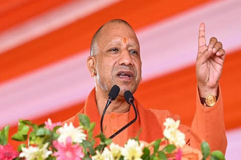 यूपी सरकार का बड़ा ऐलान: क्या आपके खाते में भी आ रहे हैं 5 लाख रुपये? देखें पूरी लिस्ट!