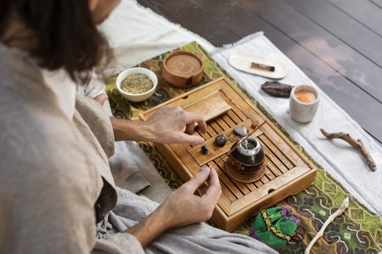 Feng Shui Tips: घर में करवानी है पैसों की बारिश तो आज ही करें ये 4 काम 