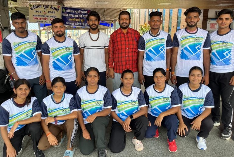 Bokaro News : 12वीं राष्ट्रीय बीच कबड्डी में भाग लेने के लिए झारखंड टीम आंध्र प्रदेश रवाना