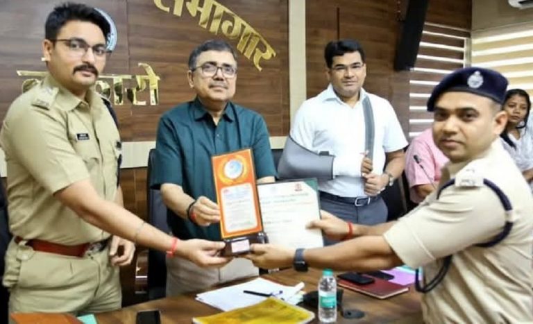 Bokaro News : आमजनों को धूम्रपान के दुष्प्रभावों की दें जानकारी : उपायुक्त Bokaro News : आमजनों को धूम्रपान के दुष्प्रभावों की दें जानकारी : उपायुक्त