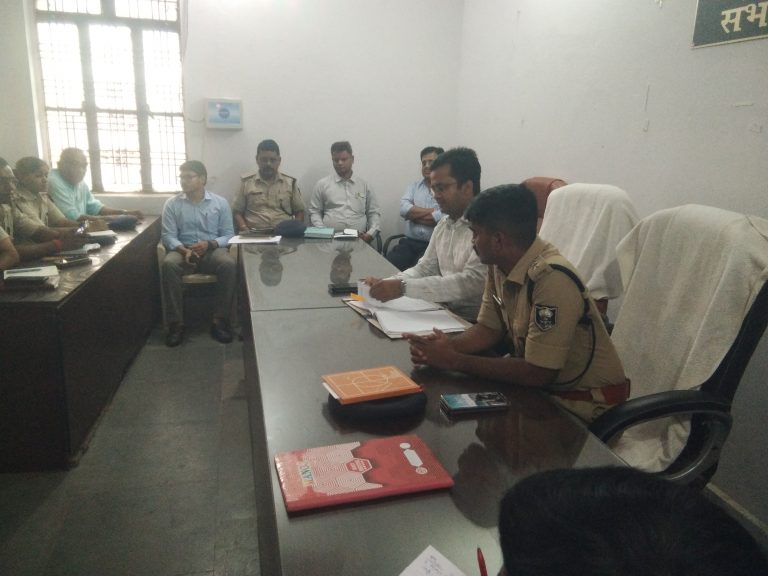 आपसी भाईचारे व सौहार्दपूर्ण बकरीद का त्योहार मनाएं : एसडीएम