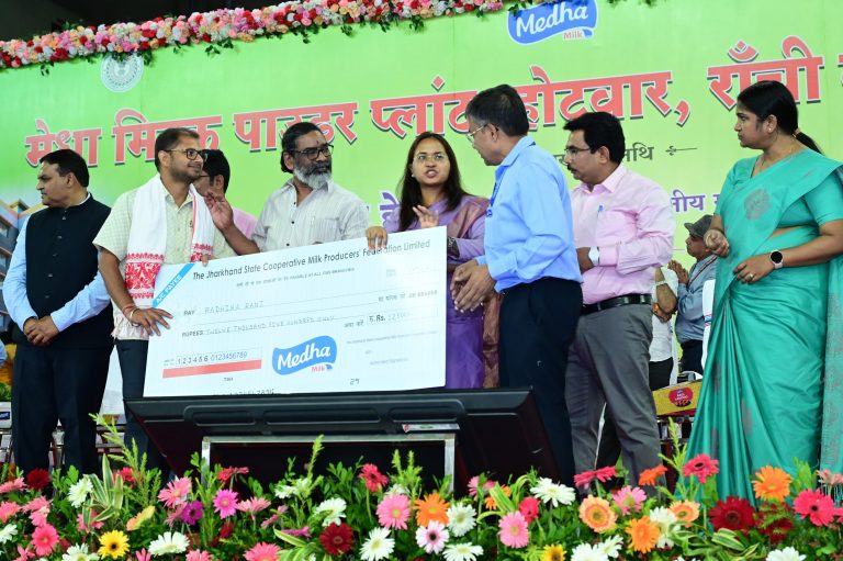 Ranchi News : जब धौनी खेती कर सकते हैं, तो हम क्यों नहीं : हेमंत सोरेन