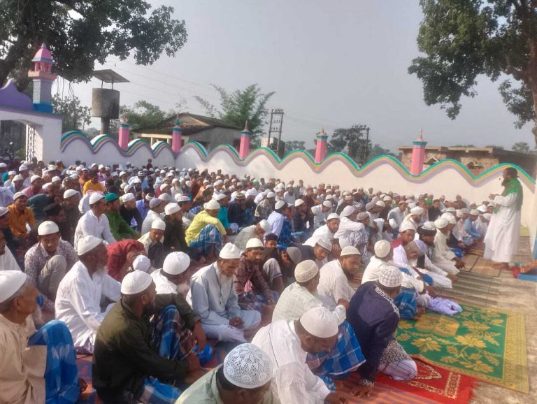आपस में प्यार-मोहब्बत से जिंदगी बिताने का दिया गया पैगाम