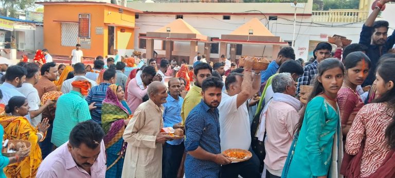 अंतिम लग्न व मुंडन के मुहूर्त पर सूर्य मंदिर में उमड़ा भक्तों का सैलाब