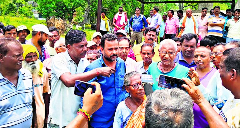 East Singhbhum News : पूर्व कर्मचारियों के आश्रितों को रोजगार में प्राथमिकता मिले