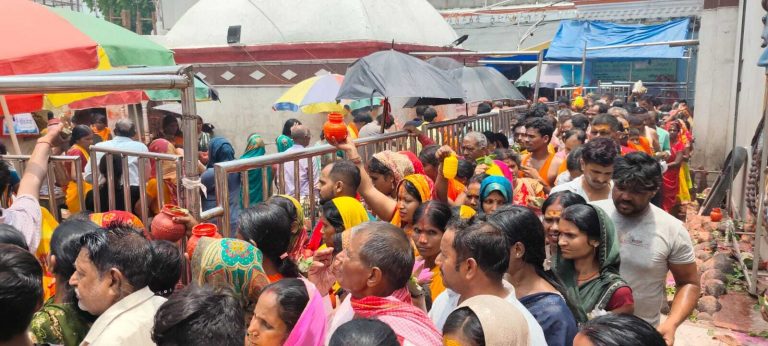 ज्येष्ठ पूर्णिमा पर बाबा फौजदारीनाथ दरबार में 60 हजार भक्तों ने किया जलार्पण