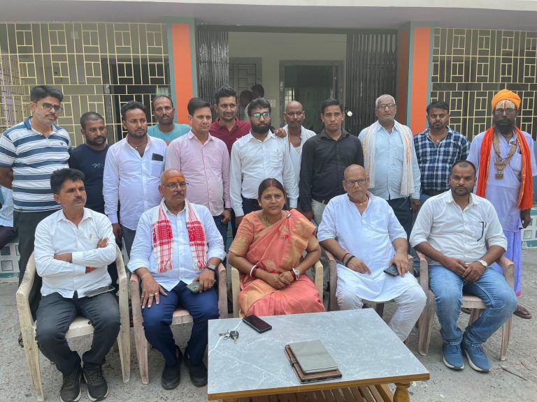 Giridih News :नियमित बिजली नहीं मिली, तो होगा आंदोलन : डॉ मंजू कुमारी
