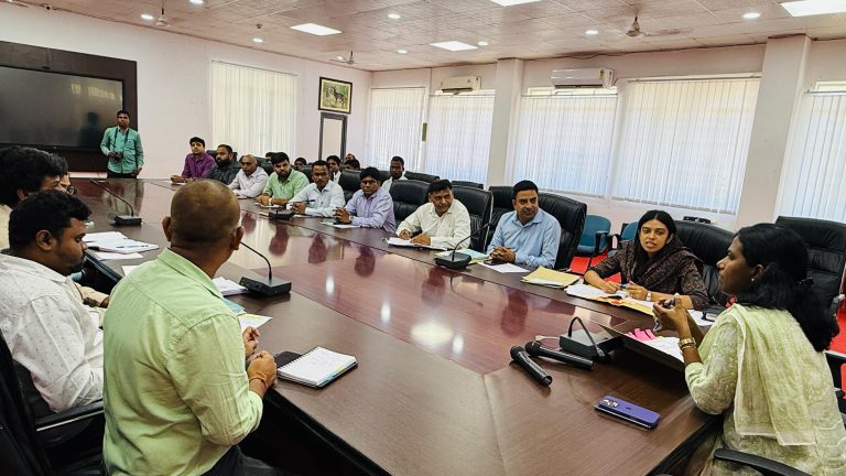 नियमित रूप से जलापूर्ति सुनिश्चित करें