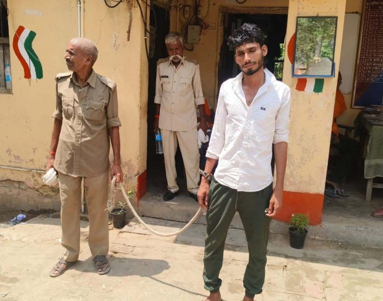 वलीपुर गांव से फरार शराब तस्कर को पुलिस ने किया गिरफ्तार