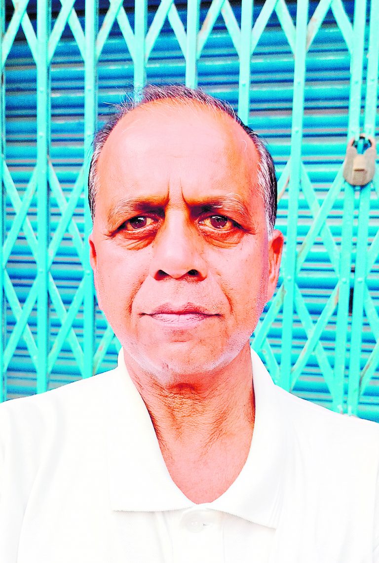 Chaibasa News : समाजसेवा में जुट गये प्रदीप मंडल