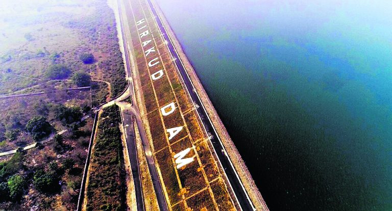 Sambalpur News: हीराकुद डैम से इस बार खेती के लिए विलंब से छोड़ा जायेगा पानी