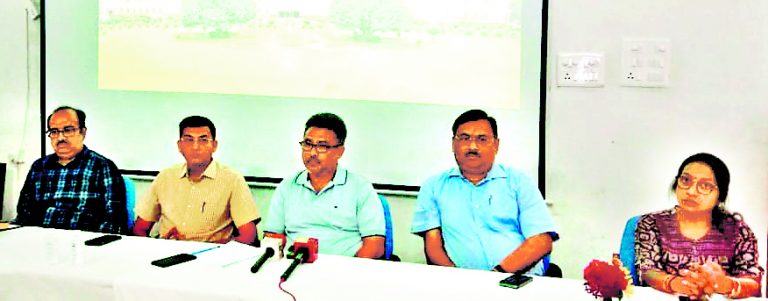 ranchi news : बीआइटी मेसरा प्रबंधन ने शुरू की अपनी जमीन की घेराबंदी, कहीं-कहीं हो रहा विरोध