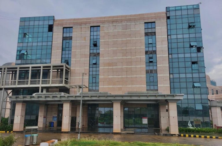 विश्व योग दिवस पर देवघर एम्स में 30 बेड के इमरजेंसी ब्लॉक का होगा उदघाटन