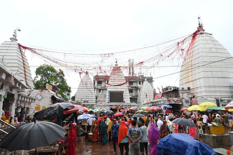 Deoghar News : श्रावणी मेले में रहेगी हाइटेक सुरक्षा व्यवस्था, आठ कोषांग व कंट्रोल रूम का गठन