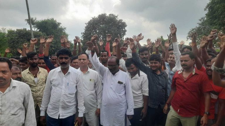 भमरेली में महिलाओं से छेड़खानी का प्रयास, दो गिरफ्तार