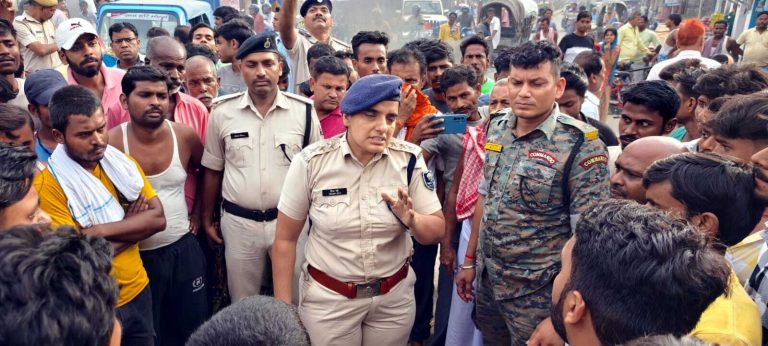 10 साल की मासूम बच्ची को बाइक से मारी ठोकर, मौत पर सड़क जाम कर हंगामा