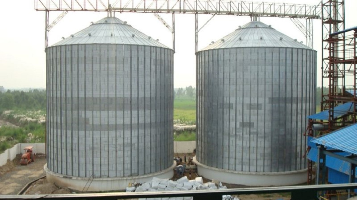 Silo storage center