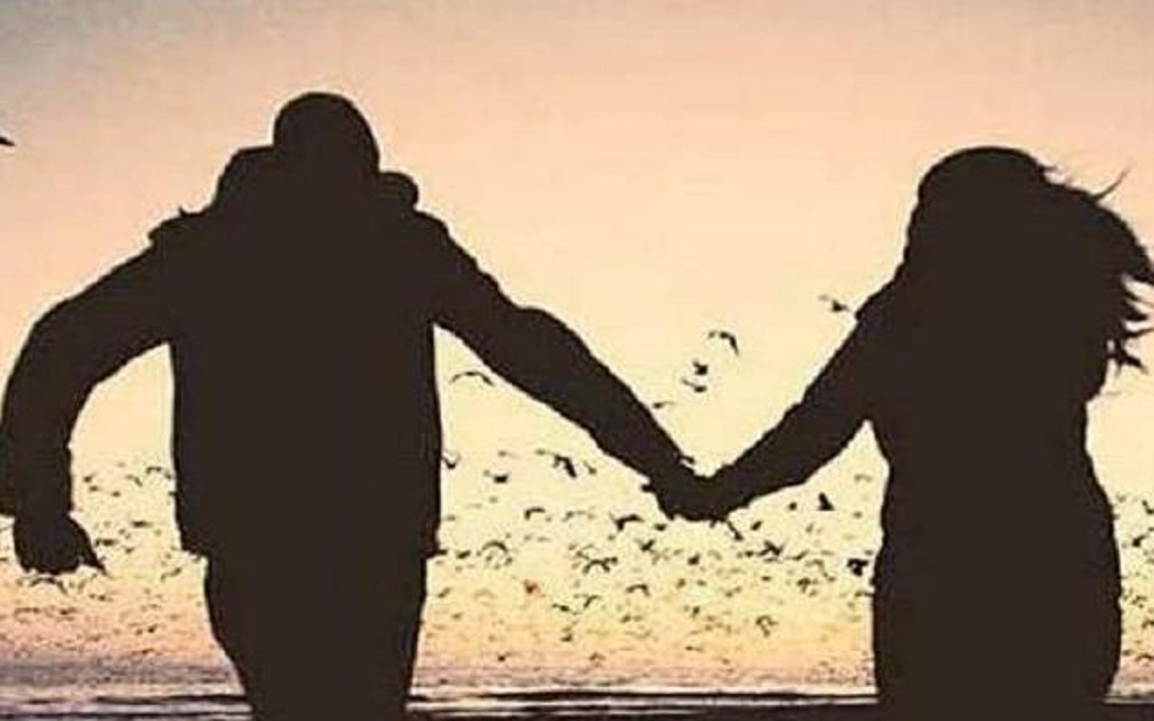 rohtas news| A woman in Bihar fled with her lover along with her four children and threatened to kill her husband