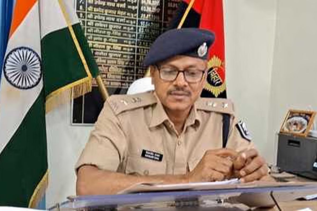 नगर पुलिस अधीक्षक विश्वजीत दयाल