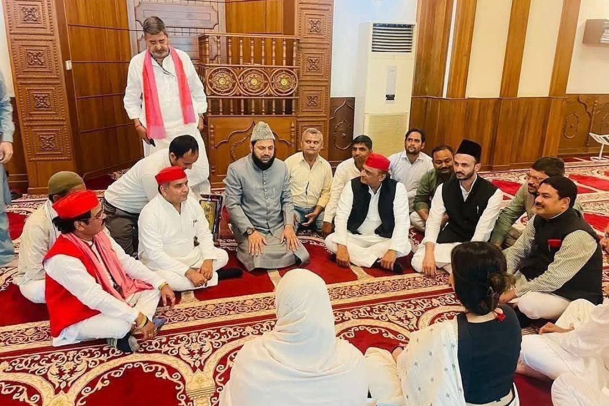 BJP vs SP Masjid Meeting Row