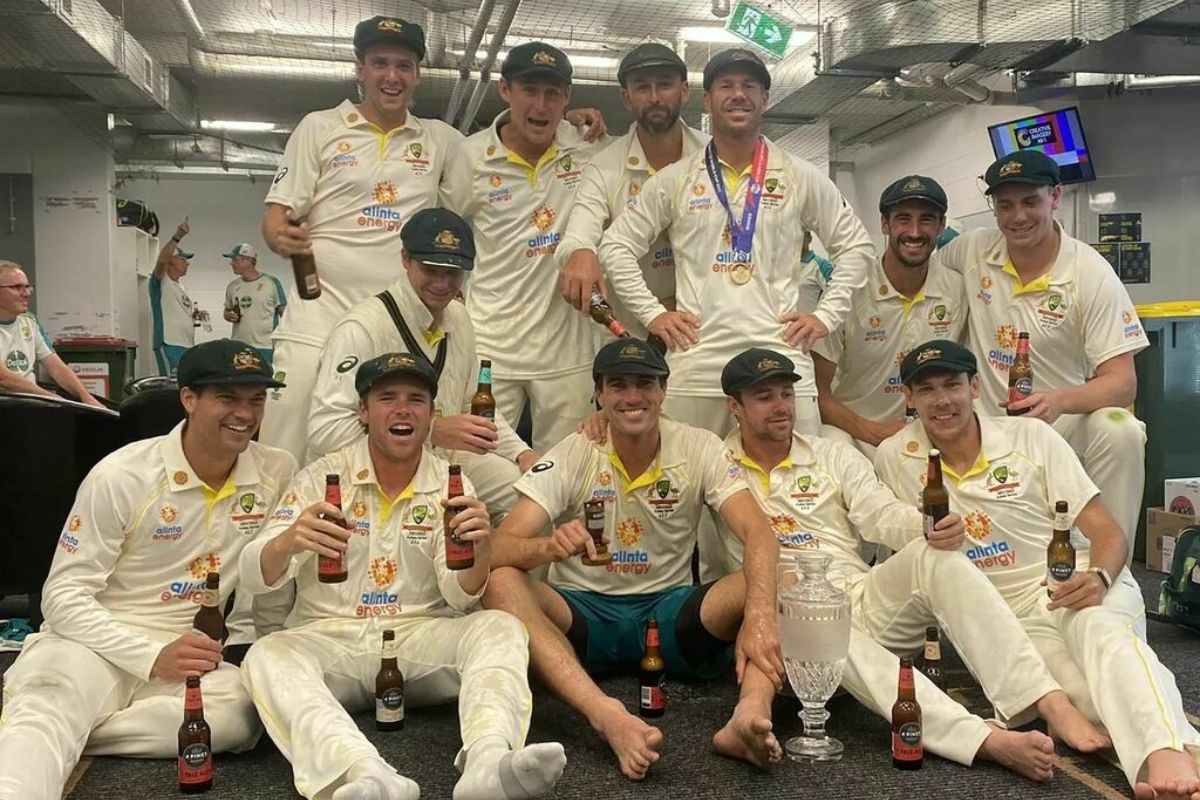 Australian Cricket Team Sings Song after Each Win.